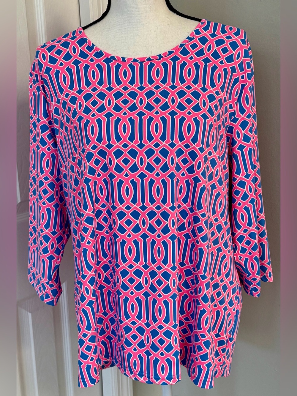 LULU-B Women’s Pink Blue and White Geometric Top Blouse Size-1X